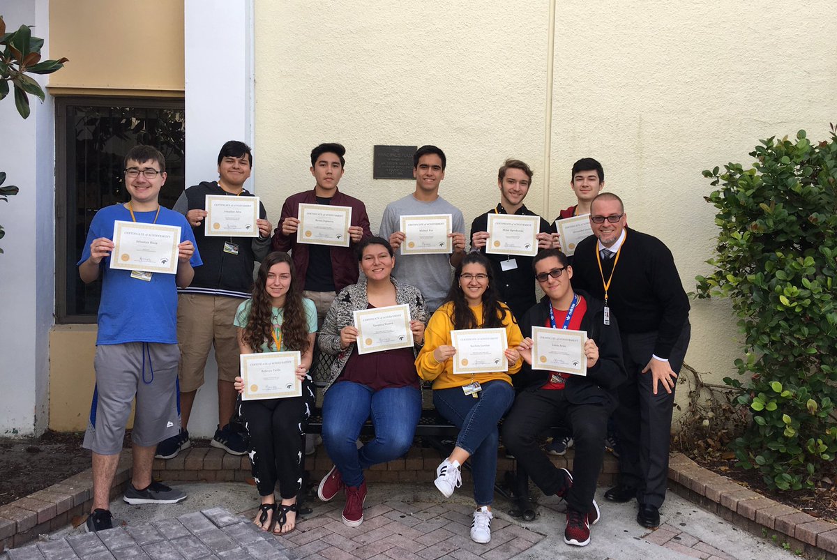 Congratulations to these incredible Western High School students! They received PERFECT scores on their EOC/FSA exams! WOW!
#WildcatPride #SmartyCats