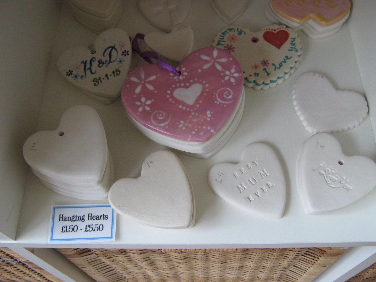 PaintPots1's tweet photo. Don't forget that #ValentinesDay is coming up! Be sure to come &amp; paint your beloved a special gift soon! @downhamweb @MumsnetNorfolk @PrimaryTimesNor @LoveWestNorfolk @YourLocalPaper https://t.co/I8VMu0n30t