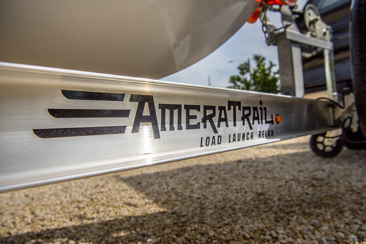 SaltwaterExp's tweet photo. Never settle for less than the best. @ameratrail_boat_trailers has never let us down. #TowingAdventure

#saltwaterfishing #fishing #ameratrail #trailers #powerpole #nature #outdoors #boating #ocean #travel #adventure https://t.co/mRvtDc4Fx9