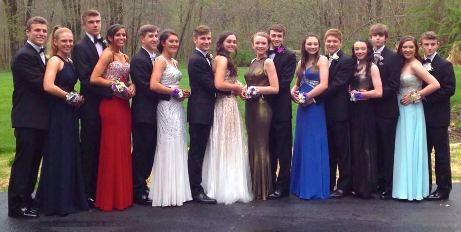 CLTLimoBus's tweet image. Rent a #partybus for you and all of your friends for #prom this year! Get started here:http//cltlimobus.com #Prom2019 #promtime #highschoolevent #adultprom #schoolevents #uptownclt