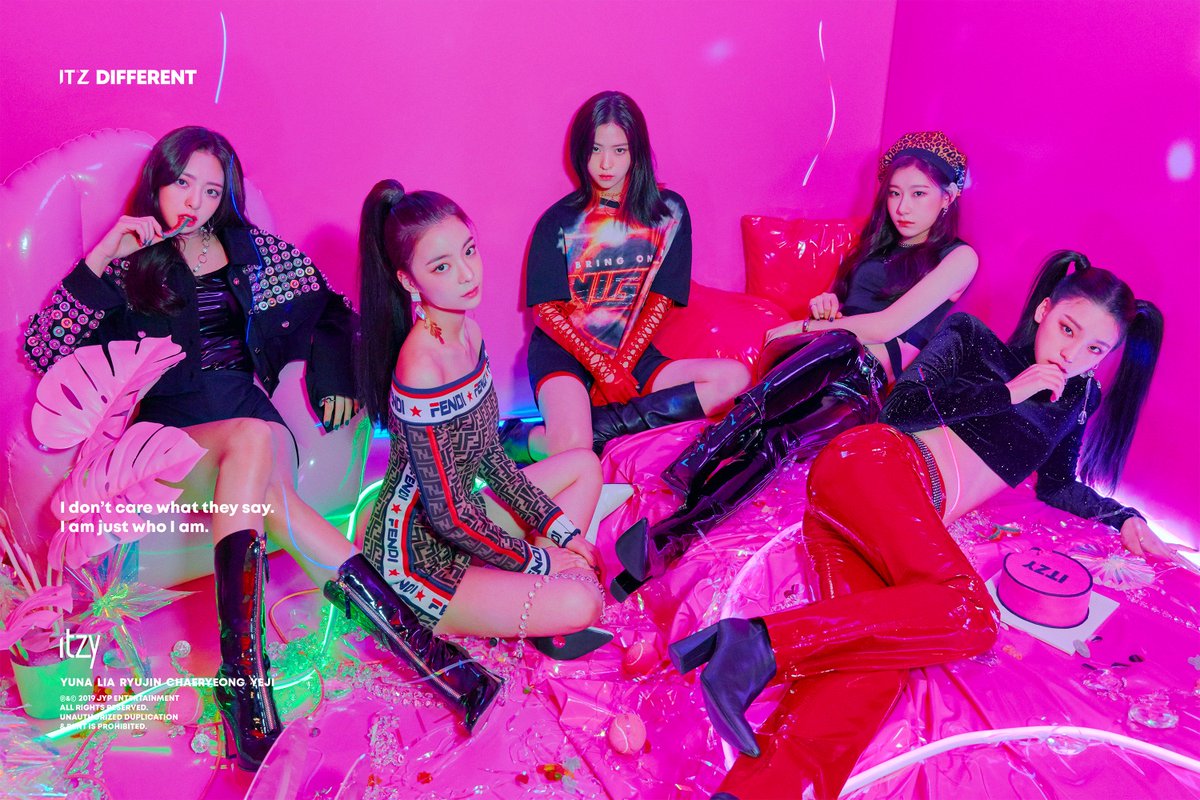ITZY on Twitter: "ITZY THE 1ST SINGLE <IT'z Different> TEASER IMAGE #ITZY  #있지 #ITzDifferent https://t.co/6I2PUtXiS7" / Twitter