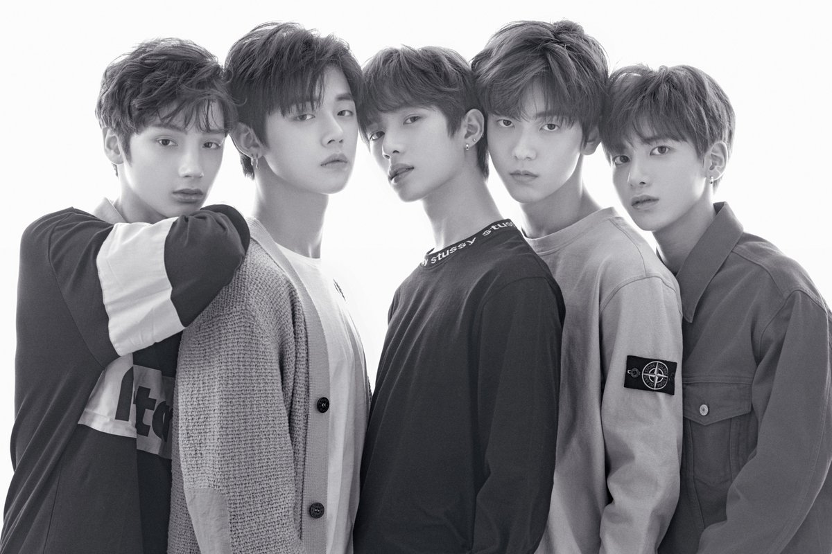 TXT (투모로우바이투게더) TOMORROW X TOGETHER