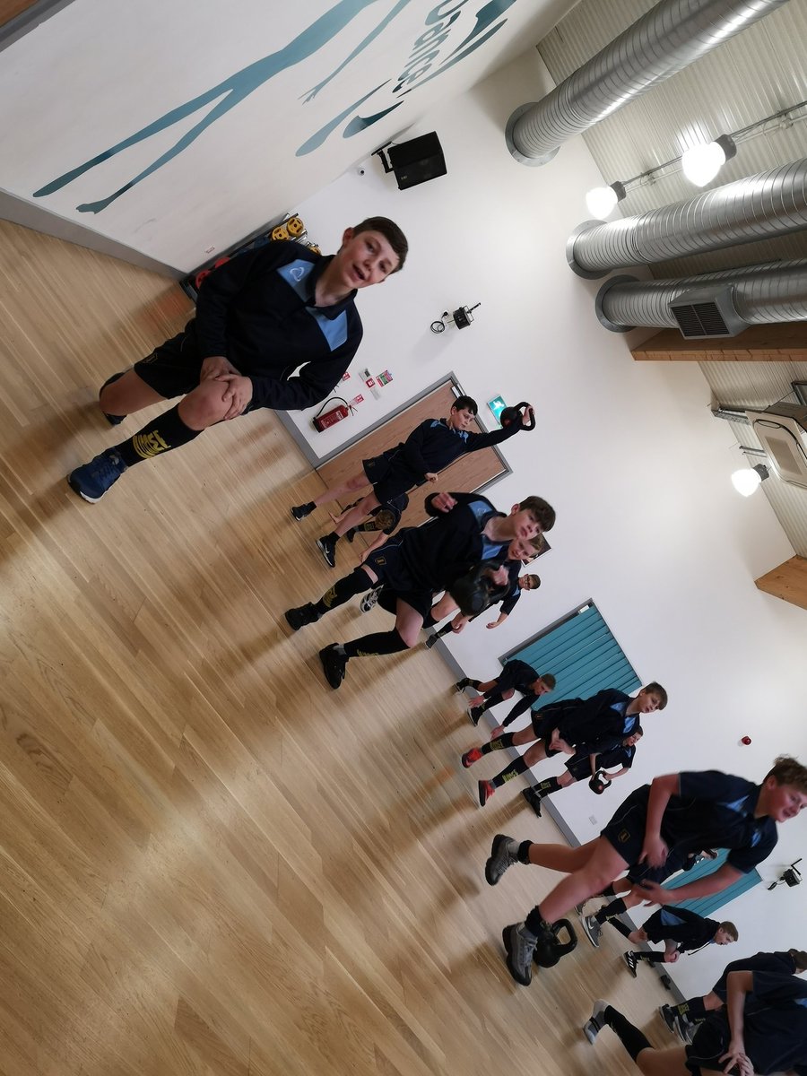 WCSAPE's tweet image. Year 8s undertaking some CrossFit and absolutely loving it. Well done gents! #forgingmachines @NevilleColes @WorleSchool