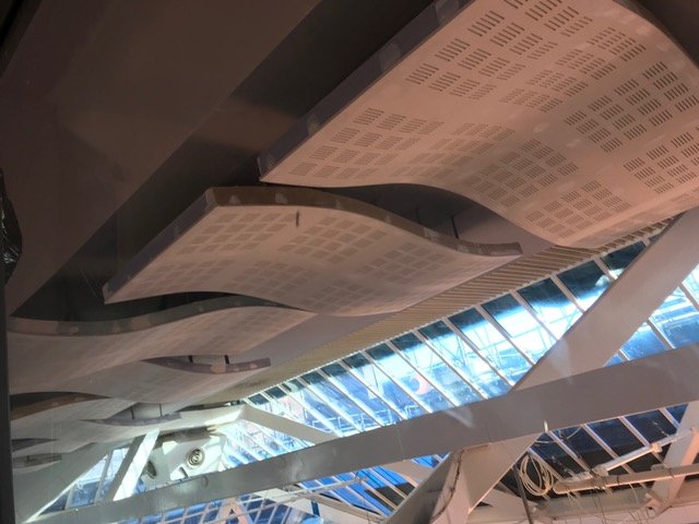 WKHdevelopments's tweet photo. Take a look at our highly impressive Curved MF Ceiling in Swan Walk Shopping Centre, Horsham. Using the fantastic @britishgypsum curved Ceiling Products. 

Call us for for  further details on the design and system on 01992 536234 or visit our website https://t.co/X9NuSVRDv8 https://t.co/ExJBdVlDp0