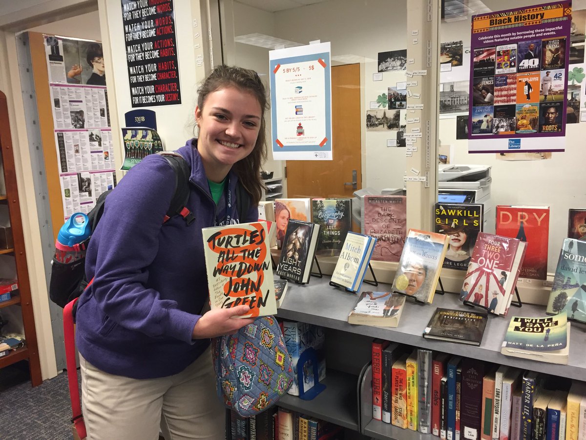 HowieFogel's tweet photo. #LibraryShelfieDay https://t.co/0OufMpkyM4