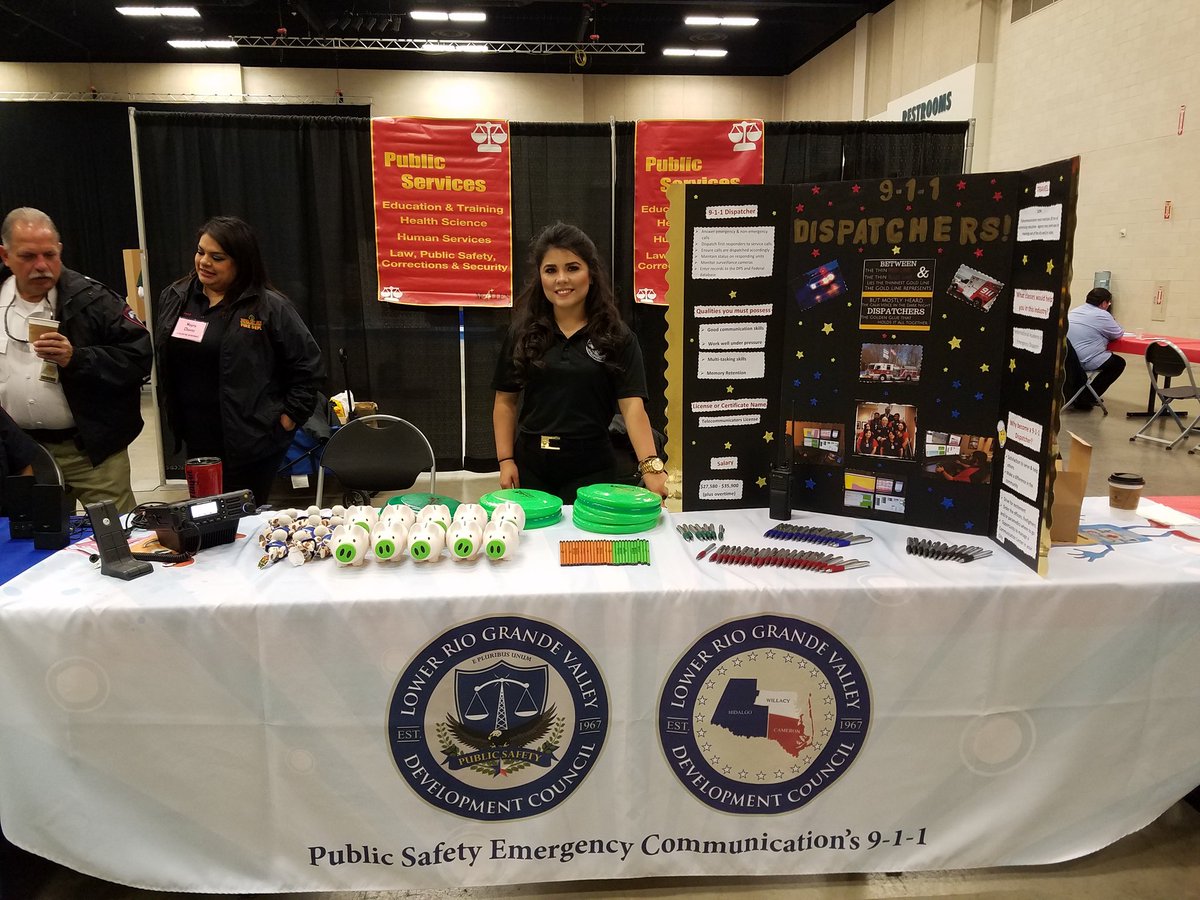 lrgvdc911's tweet photo. Career Day @McAllenISD https://t.co/P6290x5OL2