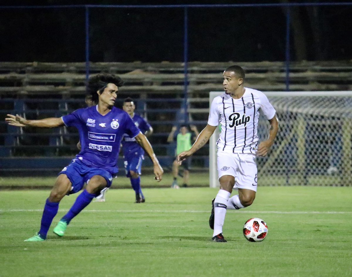 kichipoka's tweet photo. @SoldeAmericapy superó en esta primera fecha a @Libertad_Guma 2 a 0 en el inicio del torneo Apertura con un fútbol práctico y sencillo, sumando así los primeros tres puntos. La figura #MartinGimenez. https://t.co/hvmiCke4S6