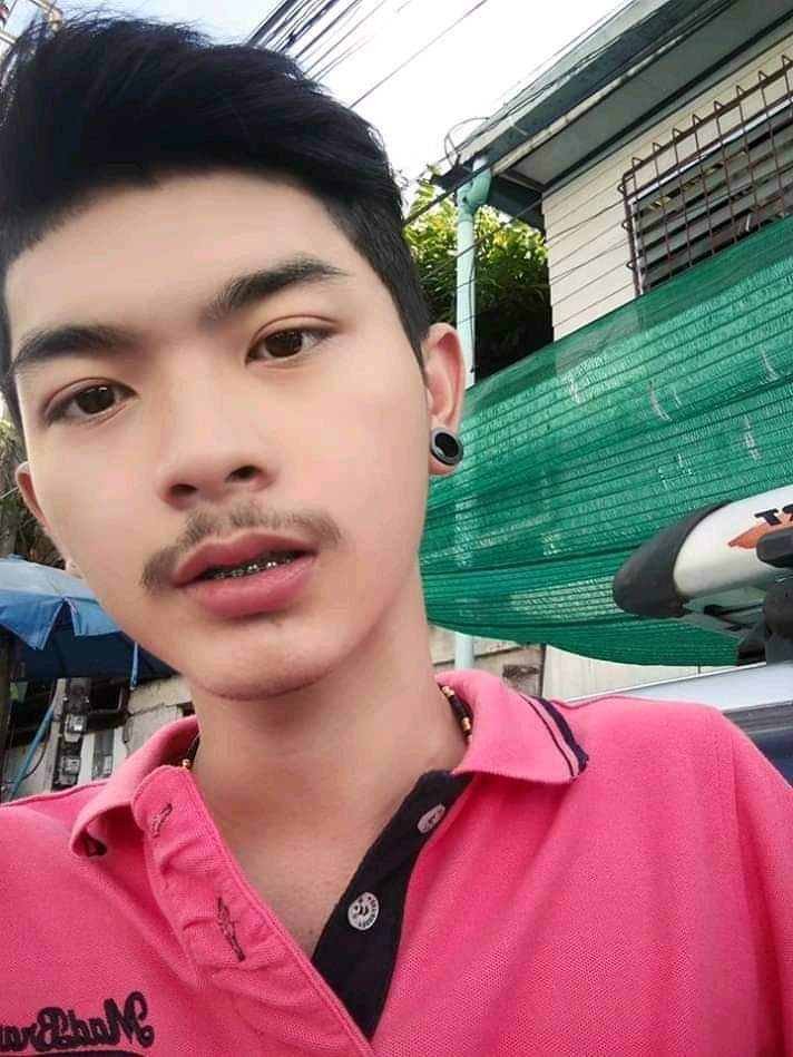 ATohni's tweet image. อย่าทำเหมือนคนแปลกหน้า
ทั้งที่เคยแก้ผ้าต่อหน้ากู