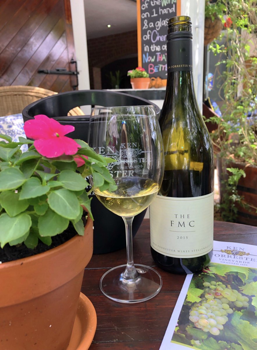 swirlandspice's tweet photo. | KEN FORRESTER ~ THE FMC 2015 |
The FMC from @KFwines displays a beautifully layered effect of vanilla, honey and dried apricot profiles on the palate that perform with luxurious intensity, imparting the wine with a sensational mouth feel.
#kenforrester #theFMC #swirlandspice https://t.co/yB1Ii1i6WE