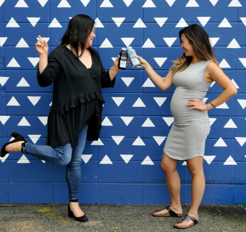 lisakivirist's tweet photo. Does “juice bar” evoke angelic images of perfect health &amp; make you feel guilty over that chocolate bar you -ahem- just ate? Cleanse the shame! Meet the inspiring women behind Saints Madison Juice Co.  @EdibleMadison  @JohnDIvanko  #modernfarmer #eatlocal  https://t.co/5yDlwNTIdh https://t.co/HCTyK0Elzm