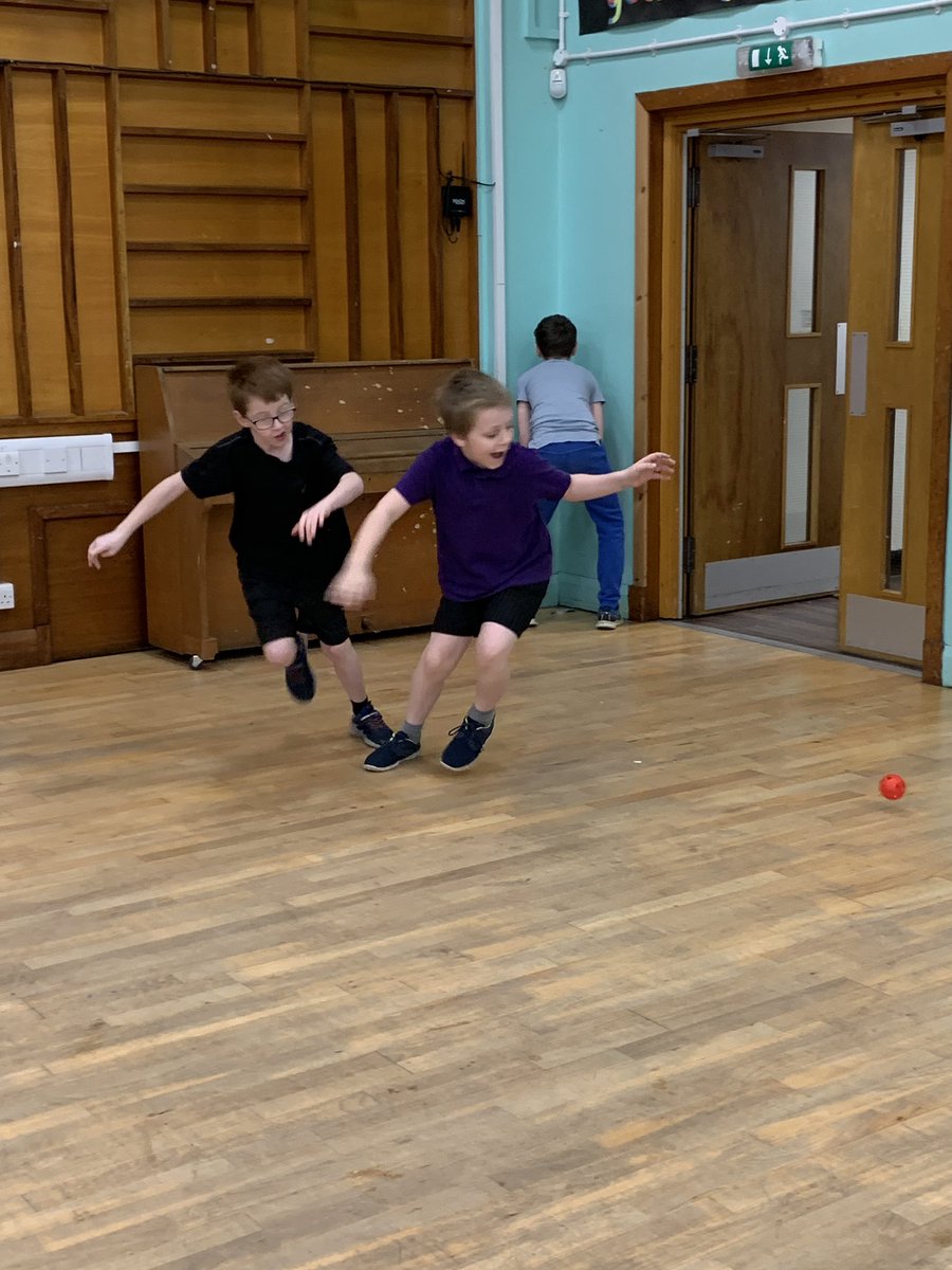 MrsSwanBX's tweet photo. In P.E. today, we learned how to play another Scottish team game - Queenie ๐ด๓ ง๓ ข๓ ณ๓ ฃ๓ ด๓ ฟ Ask us how to play it! #BPSScottishWeek #BPSPhysicalEducation https://t.co/OFmpxOFk44