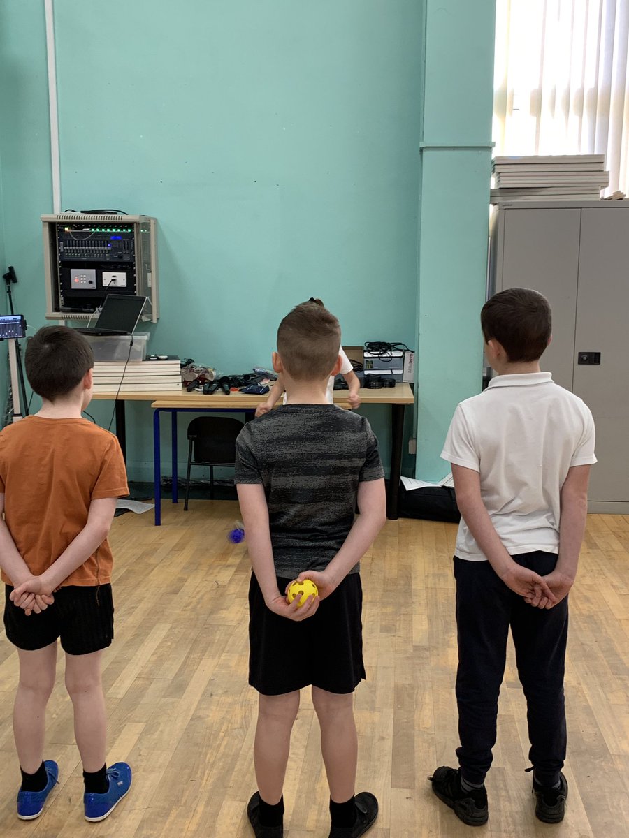 MrsSwanBX's tweet photo. In P.E. today, we learned how to play another Scottish team game - Queenie ๐ด๓ ง๓ ข๓ ณ๓ ฃ๓ ด๓ ฟ Ask us how to play it! #BPSScottishWeek #BPSPhysicalEducation https://t.co/OFmpxOFk44