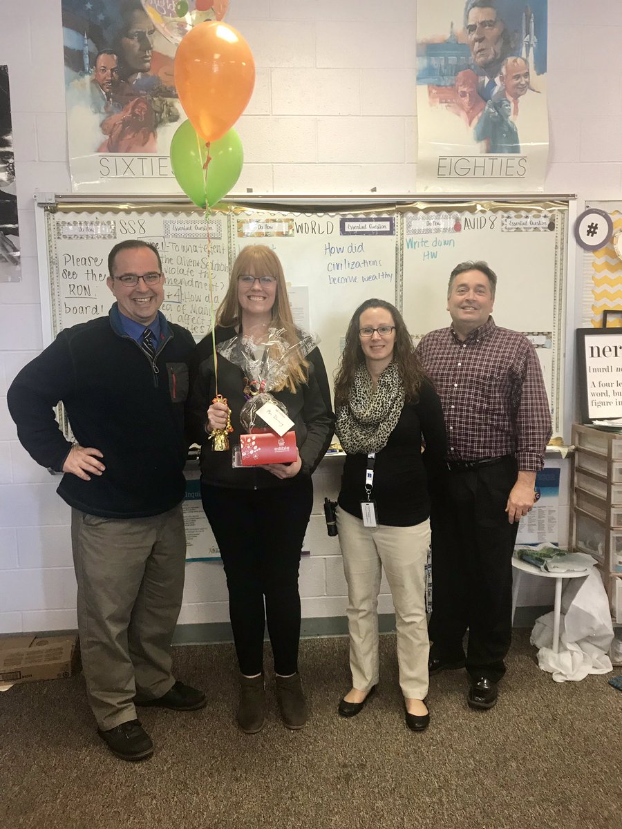 cheercoach_j's tweet image. Congratulations to our very own, Mary Downing, for being Onslow County’s AVID Teacher of the Year! You’re amazing! #OnslowAVID @DowningsHistory @JCMSKnights @AVIDEasternDiv