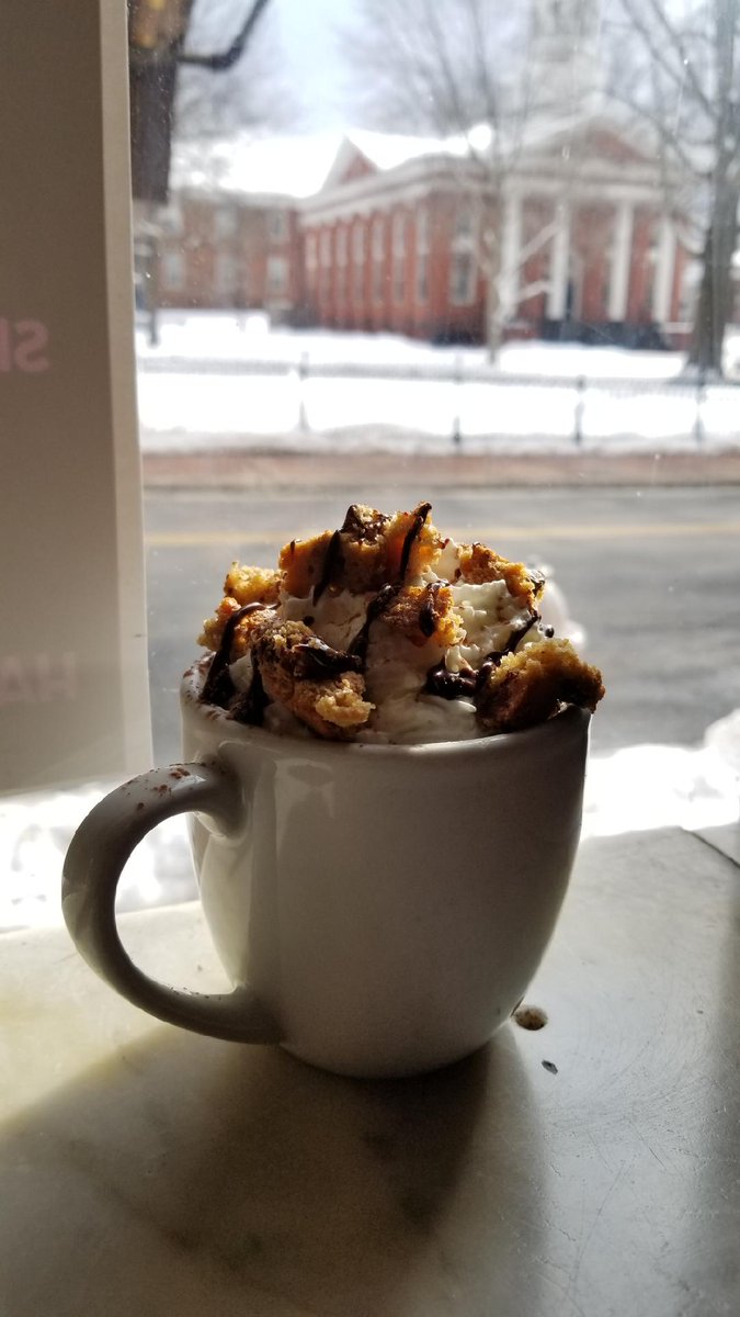 Cookie Crumble Hot Chocolate!  Delish.