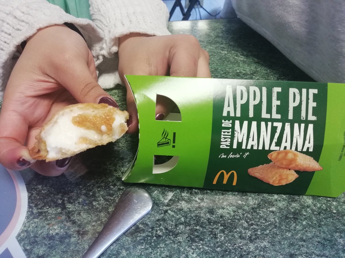 Que onda @McDonaldsMexico pedi de manzana y me enviaron de queso. #sad #McDonalds #blamemacdonalds