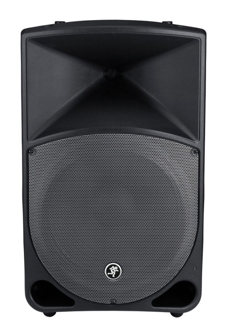 PARRACRIST's tweet photo. Se venden dos cabinas activas de 15” marca MACKIE, 400 watios. Rms https://t.co/oqmz2FUFVp