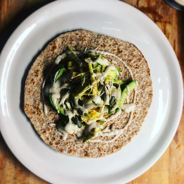 Messina15Davide's tweet photo. Diner after writing... 🥑🌮 cavecanemnovel 
______________________
#diner #vegandiner #naturefood #dinertime #cenasana #piadinavegana #esoticfood #pornfoods #cavecanemnovel #mangioeleggo #leggoemangio #leggeremangiando https://t.co/XC4gPD863E