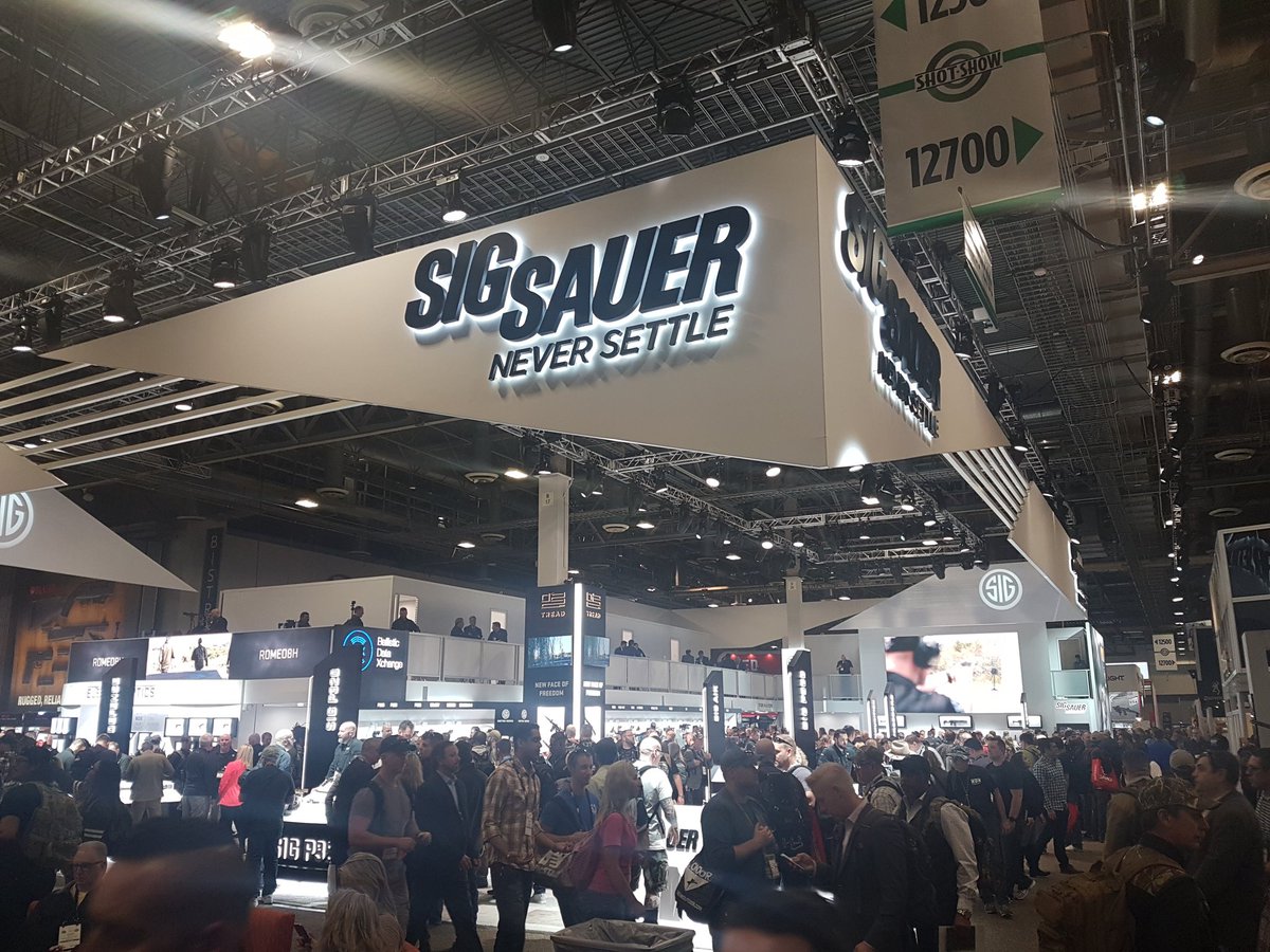 DPMHAUS1's tweet photo. Heard at #SHOTShow: @USArmy orders @sigsauerinc #MCX, #MPX and 716G2 Rifles, SP2022 Pistols, #TANGO6 Riflescopes, &amp; Suppressors https://t.co/E1rjFBFQYZ https://t.co/CLlcLiRhqQ