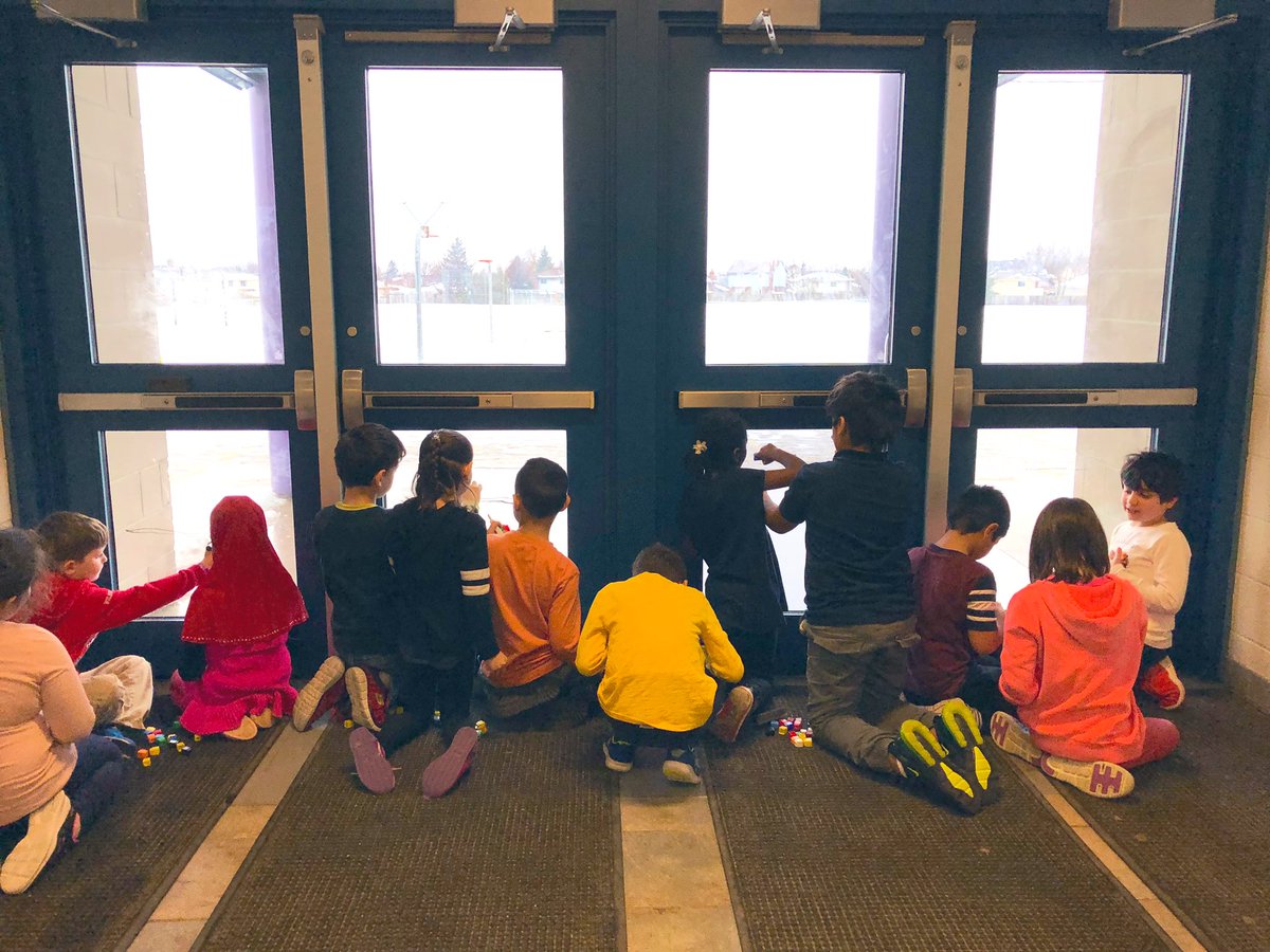 MrsKaraMartone's tweet image. On a rainy January day, we decided to move our math lesson to the hallway where we used windows as vertical, non-permanent surfaces🌧 @WilfridJuryPS @TVDSBmath @TVDSB #verticalsurface #concrete #measurement #mathisfun #handsonlearning