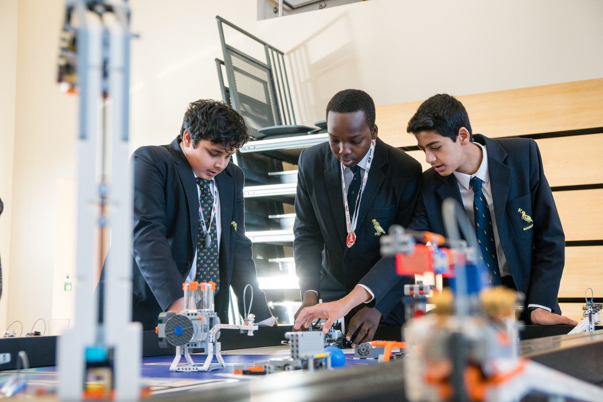 Newcastle College tweet media