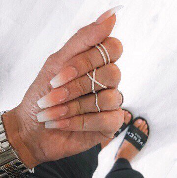 We're hosting a #giveaway with <a href="/LRadwell/">Lucy Radwell</a> over on Instagram! Head here to enter: instagram.com/p/Bs-e2_QFvvl/