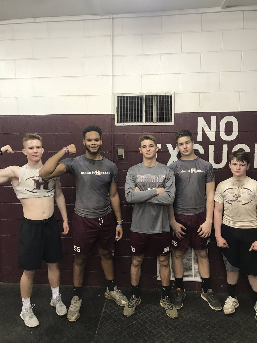 HTopperFootball's tweet photo. Round 1 #TopperTuff team are the TOADS https://t.co/6u350n0pj9