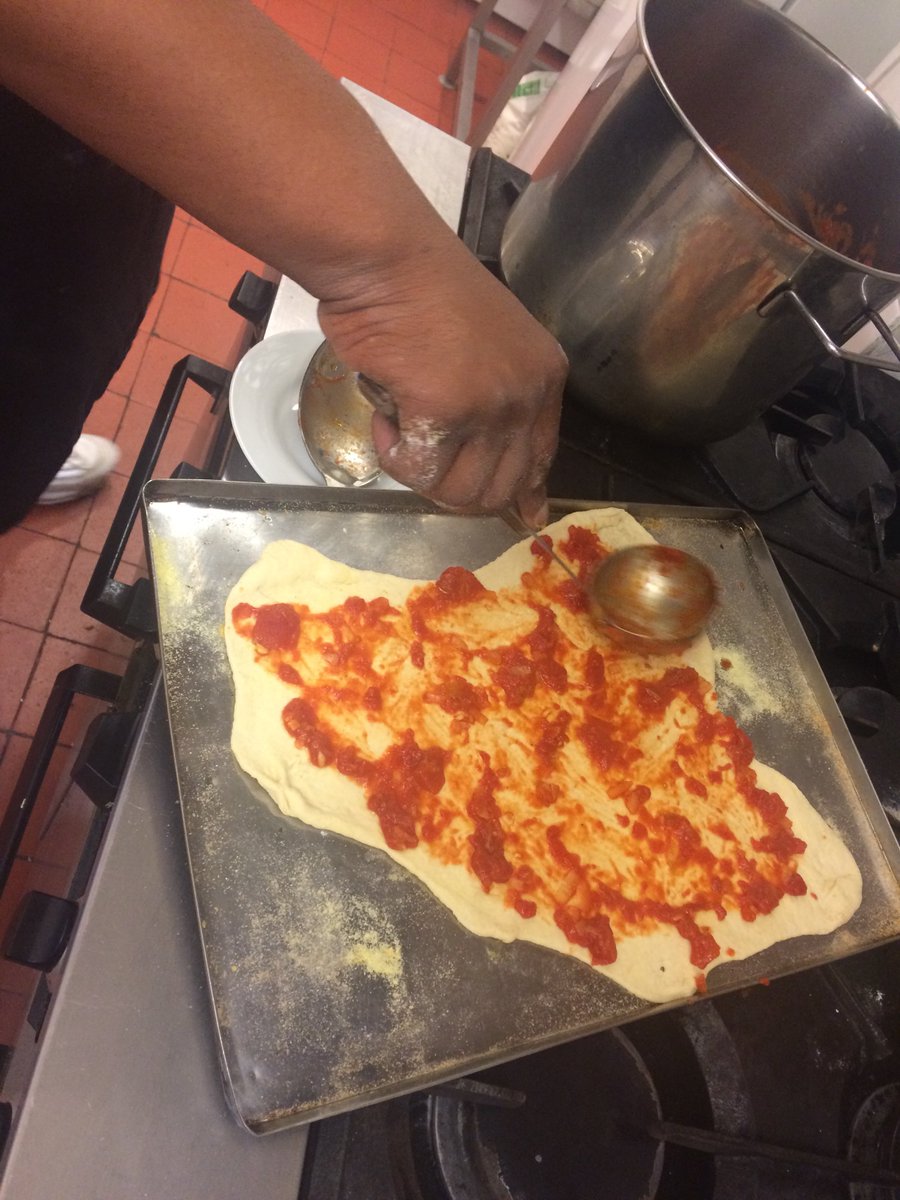 onlyconnectuk's tweet image. Great cooking skills session. This Member is making slow and
steady progress into a #crimefree life. Pizza making was a little “calm from
the chaos” for him; safe, relaxing and socialising with the team
#changinglives #releasepotential #gangcrime