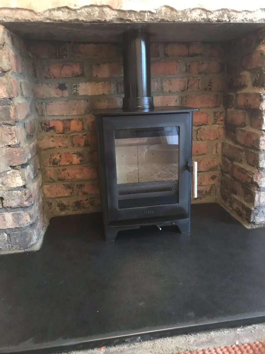 StoveRoom's tweet photo. Heta 40 fitted in #Cardiff https://t.co/RurlzjSCTA
