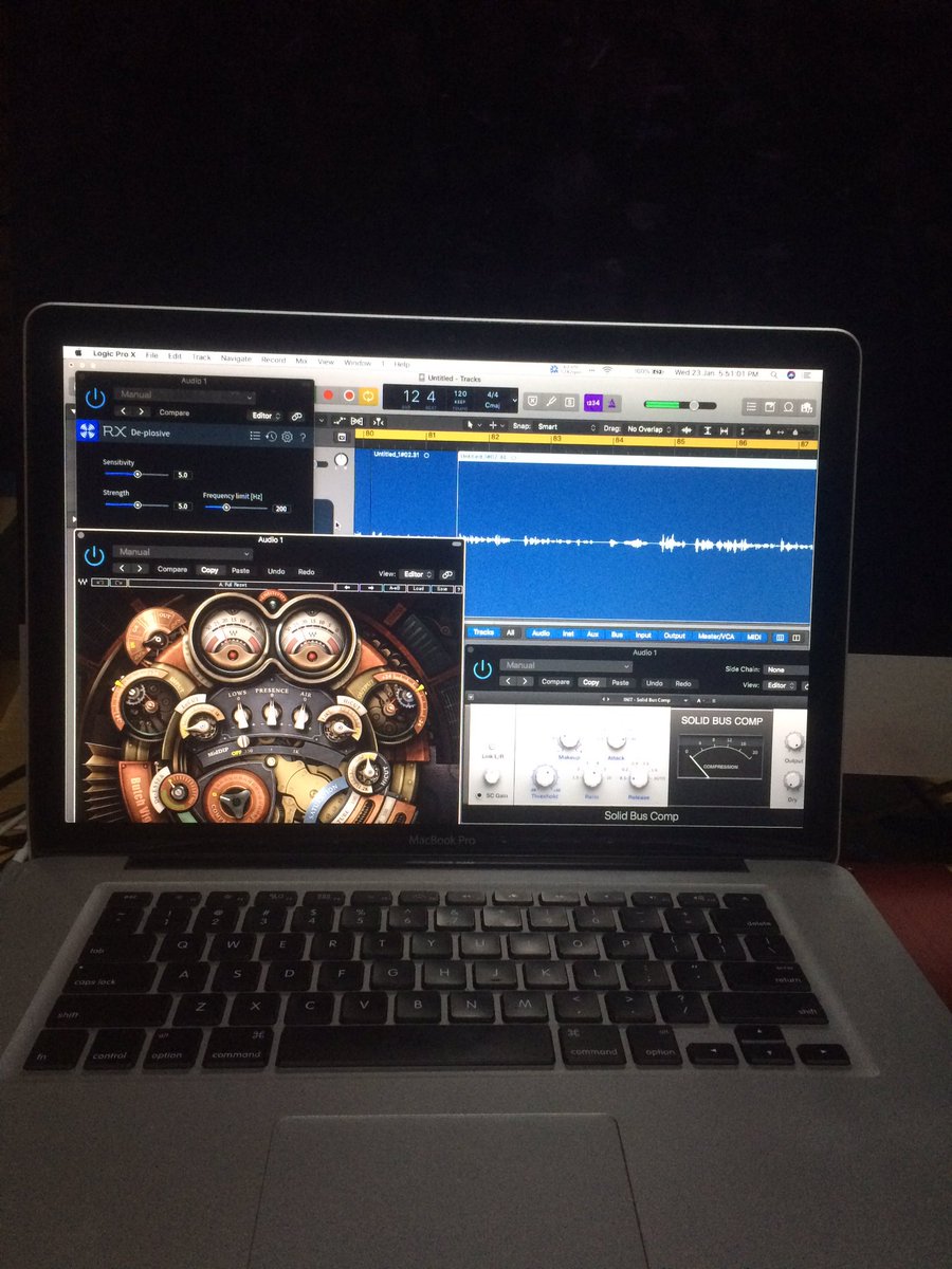 Tylerriddim's tweet image. Editing my vocals #lifeofaneditor #proeditor