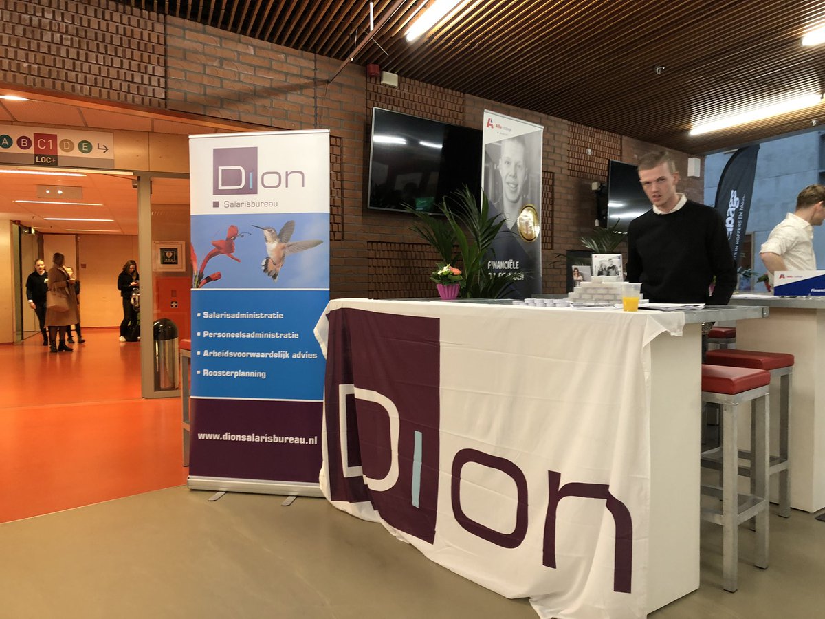 DionSalarisburo's tweet photo. Verbondenheid met het onderwijsveld vinden we belangrijk! Daarom staan we vandaag op de #opendag van het @AlfaHardenberg! #MBORocks #Bedrijfsadministratie #Salarisadministratie https://t.co/ELUxmeuVOq
