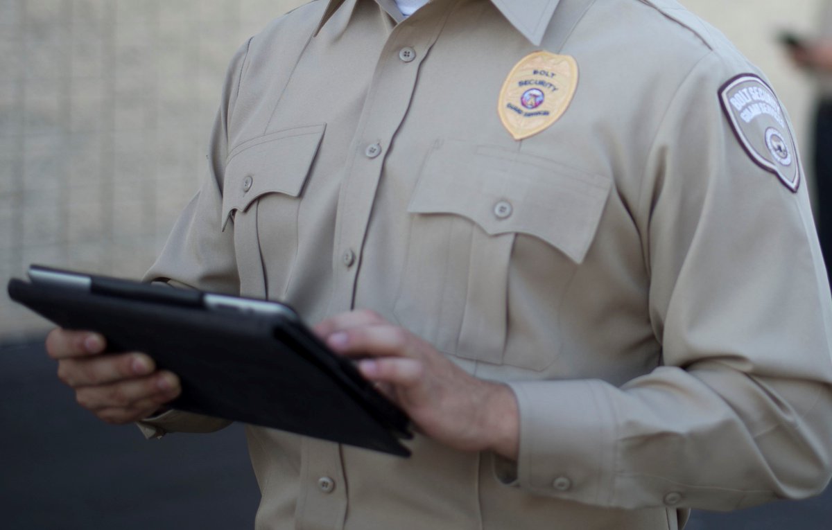 BoltSecGuard's tweet photo. Just a happy reminder we are electronic, no trying to read personal hand writing!
#NationalHandWritingDay #Security #SecurityGuard #SecurityOfficer #Security #Electronic https://t.co/SepdT76LcG