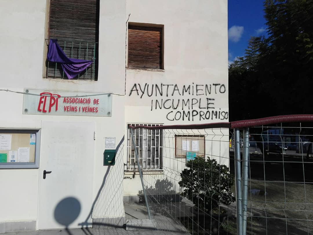 fessantjoan's tweet photo. Des de FES Sant Joan mostrem tot el nostre suport a la AVV El PI. 

Ens trobareu a la mediació i a la construcció, però mai a la confrontració i a la imposició. Més informació, a l'article web.

#RespecteuElPI #SantJoanDespi #Araenstocaalveïnat

https://t.co/bmlO1Twl9b https://t.co/AnuQgZx6jz