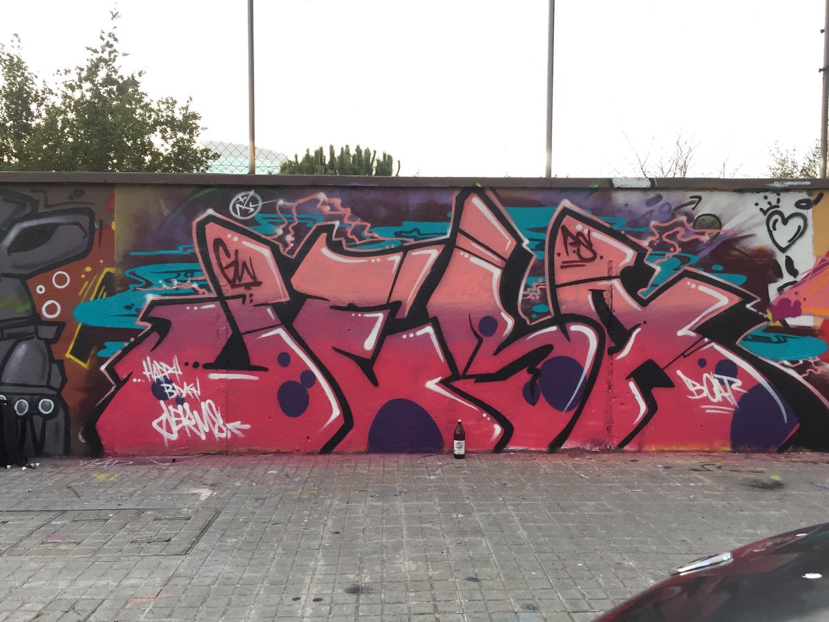 Ah and this chunky 1 next to BOXEM CASE &amp; SPYAH.. I’m pretty sure February.
I haven’t done a nice chunky one in a while #graffiti