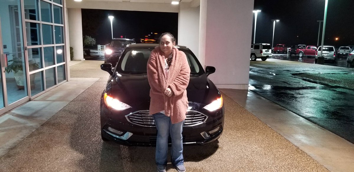 RiversideAutoP's tweet image. Congratulations to Mrs. Hensley on her brand new 2018 Ford Fusion! Thank you for trusting Riverside Autoplex of Poteau and myself with your business!!!! Who's next?!?!?