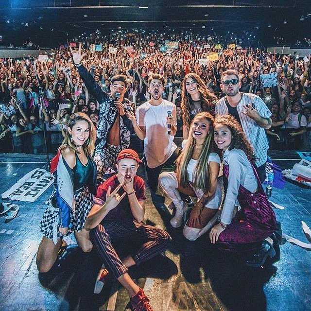 BoliviaDosogas's tweet photo. Manda un mensaje a esta cuenta para que te metamos al grupo de WhatsApp 🇧🇴🙌
.
.
.
.
.
.
.
#fedecole #Dosogas #bolivia #tour #tourdosogas #fedecoleenbolivia #fans #santacruz #Agosto #losesperamos #cluddefans #fedecoletour #tourfedecole #2019 #Fedecole #Amor #influencer #amistad https://t.co/h2t6u5AE8E