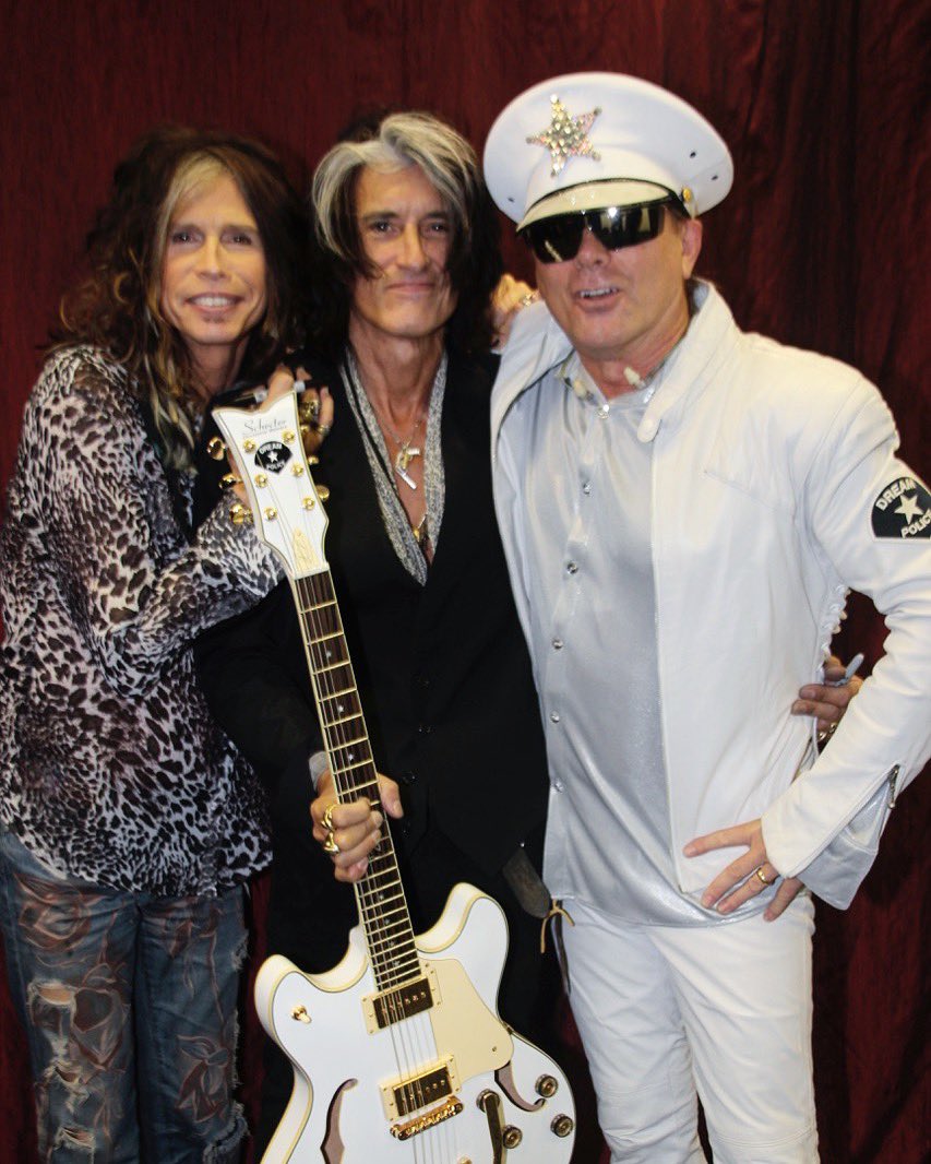 Happy Birthday Robin Zander! 