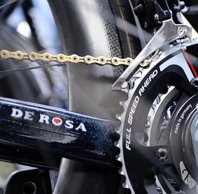 cbearcycling's tweet image. Same setup as  @israelcyclingacademy @derosa +#FSA, C-bear has a custom #ceramicbb ITA386 for u. #nocreak #noadapter #fitnforget.  📷 @noa_arnon . @benjefperry set up ready for KISS #SuperLeague @GoZwift today. @yallaACADEMY #derosa #cbearcycling