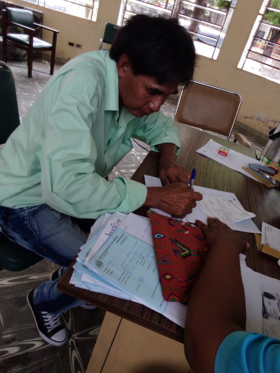 INDIPY's tweet photo. Desde la Cenadi (Centro de Atención al Indígena) estuvimos asistiendo a las necesidades inmediatas en términos de Salud, Pasajes y Viáticos #INDIpy #ParaguayDeLaGente https://t.co/mPPIYBvx4n