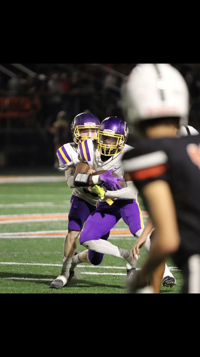 Mccallboy24's tweet photo. No offers and gettin no exposure.. but I guarantee you I am one of the hardest working athletes that’s has recovered from multiple injuries. Hungry for any position @ any school. Twitter do your thing and go retweet this so I can get some exposure‼️ https://t.co/1Kg9UEPNnP