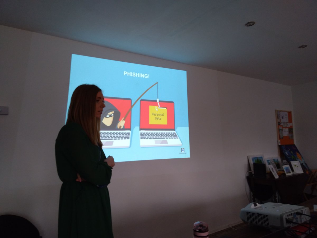 pixelshrink's tweet image. Great to attend #FSBConnect networking event at @SynergyNG9, useful #CyberSecuritysecurity tips from Nottinghamshire Police. @nottscybercrime