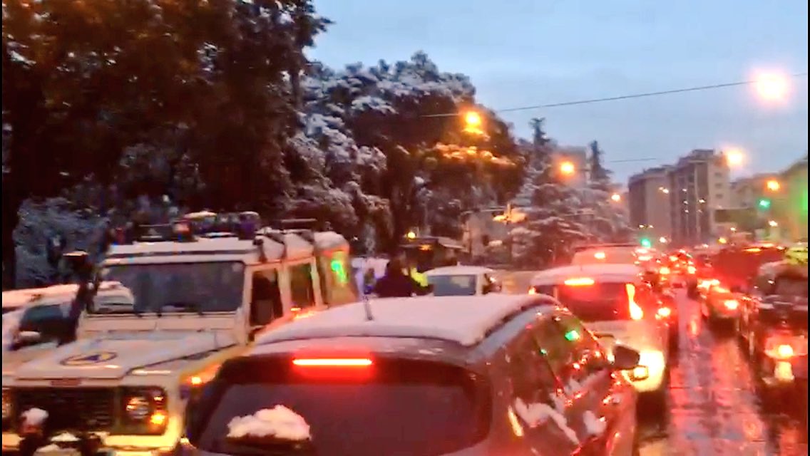 Maltempo, Genova, attive per tutta la notte Metro, Funicolari Zecca Righi e Sant’Anna, Cremagliera Principe Granarolo. Gli aggiornamenti sulle linee di trasporto pubblico amt.genova.it/amt/aggiorname… #AllertaMeteoLIG @tgrrai Liguria 19.30 @raitre