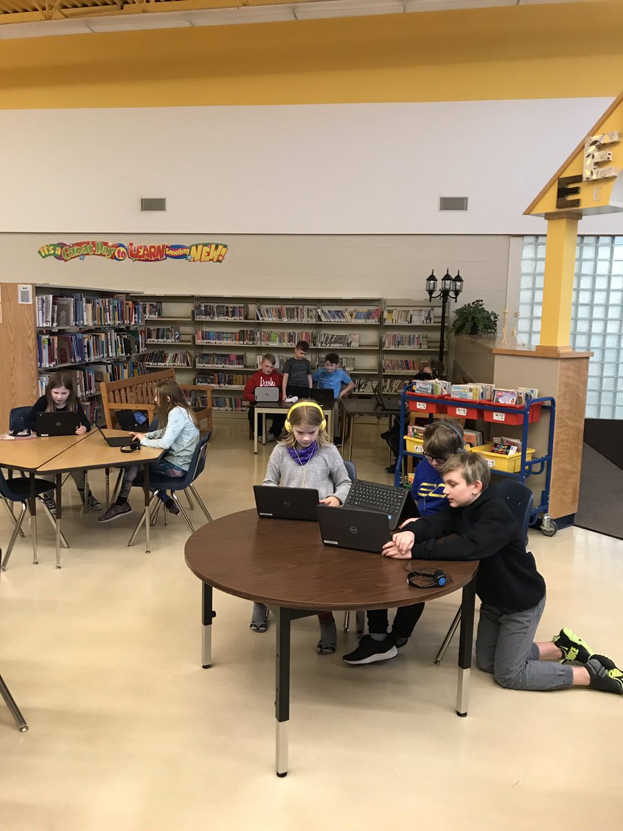 AlisonNewman14's tweet photo. Some new tools to engage our coders!  Fun lunch hour of learning to code in the Braun library! #grade5coders @BraunSchool https://t.co/AZySpcoXYb