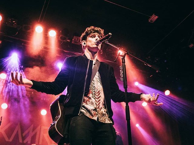 Danke für den geilen Abend gestern, Frankfurt! Gleich geht's ab in Kölle 😍

#TimKamrad #TeamKamrad #live #tour #downandup #love #stage #photo #instagood #band #gibson #guitar #enjoy #lights bit.ly/2CHbnpV