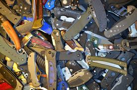 HouseReticulum's tweet photo. In unfortunate news today, a Reticulum woman was arrested this morning. Amongst drugs and other unsightly things, her 3576 knives were also confiscated.  More on your local news station tonight... https://t.co/hpFgbMEaN5