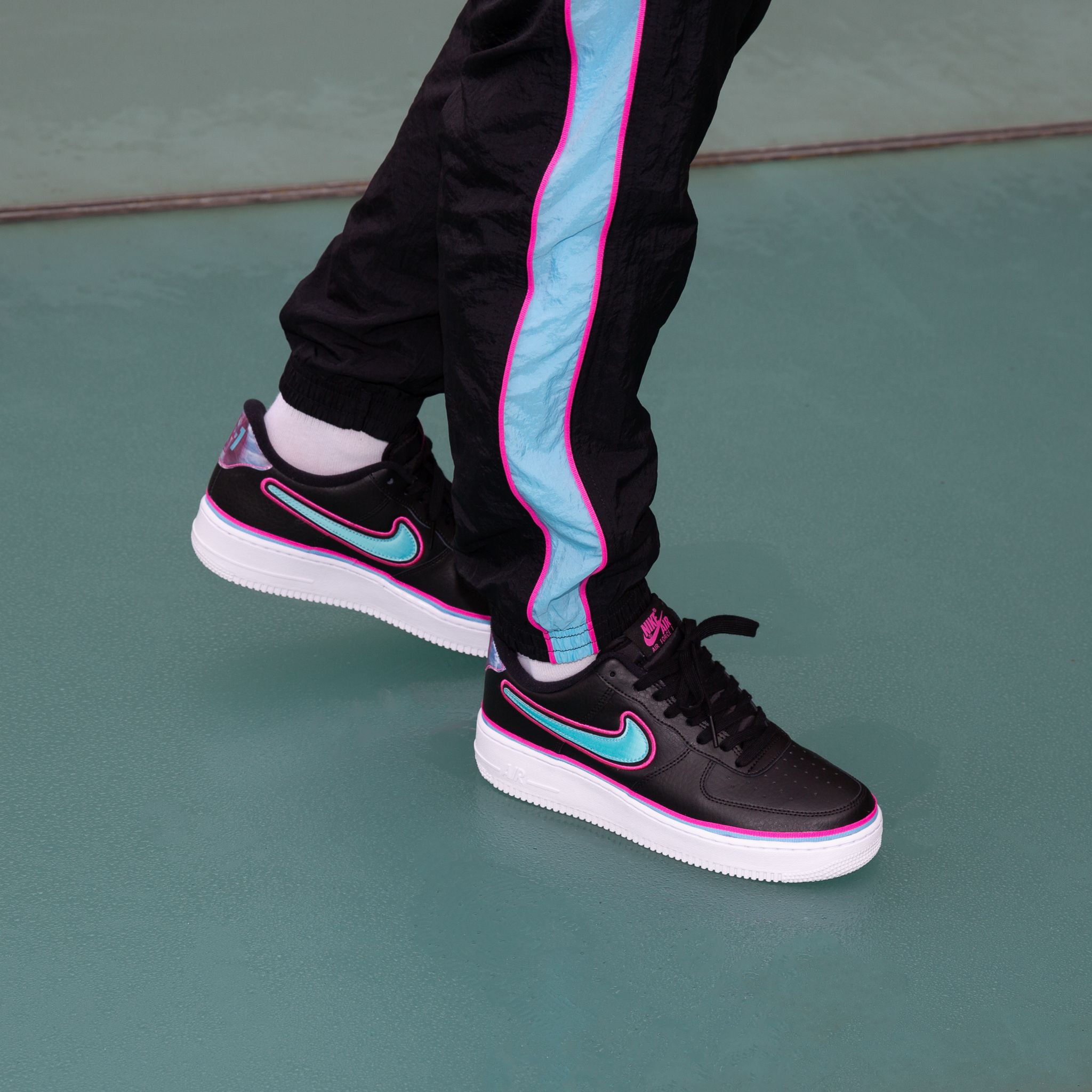 BUY Nike Air Force 1 Low Sport NBA Black Laser Fuchsia