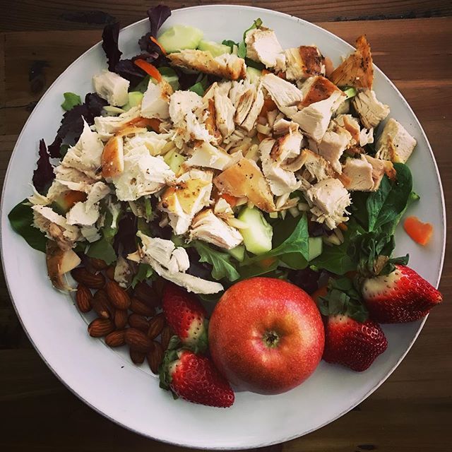 chriscashon's tweet photo. So if itβs, βtweet it then eat it,β is this called, βgram it and cram it?β #food #thisDoesntSoundRight #startingANewTrend #isItStillEdgyToDoLongHashtags #tw https://t.co/jXcvwlCjcL