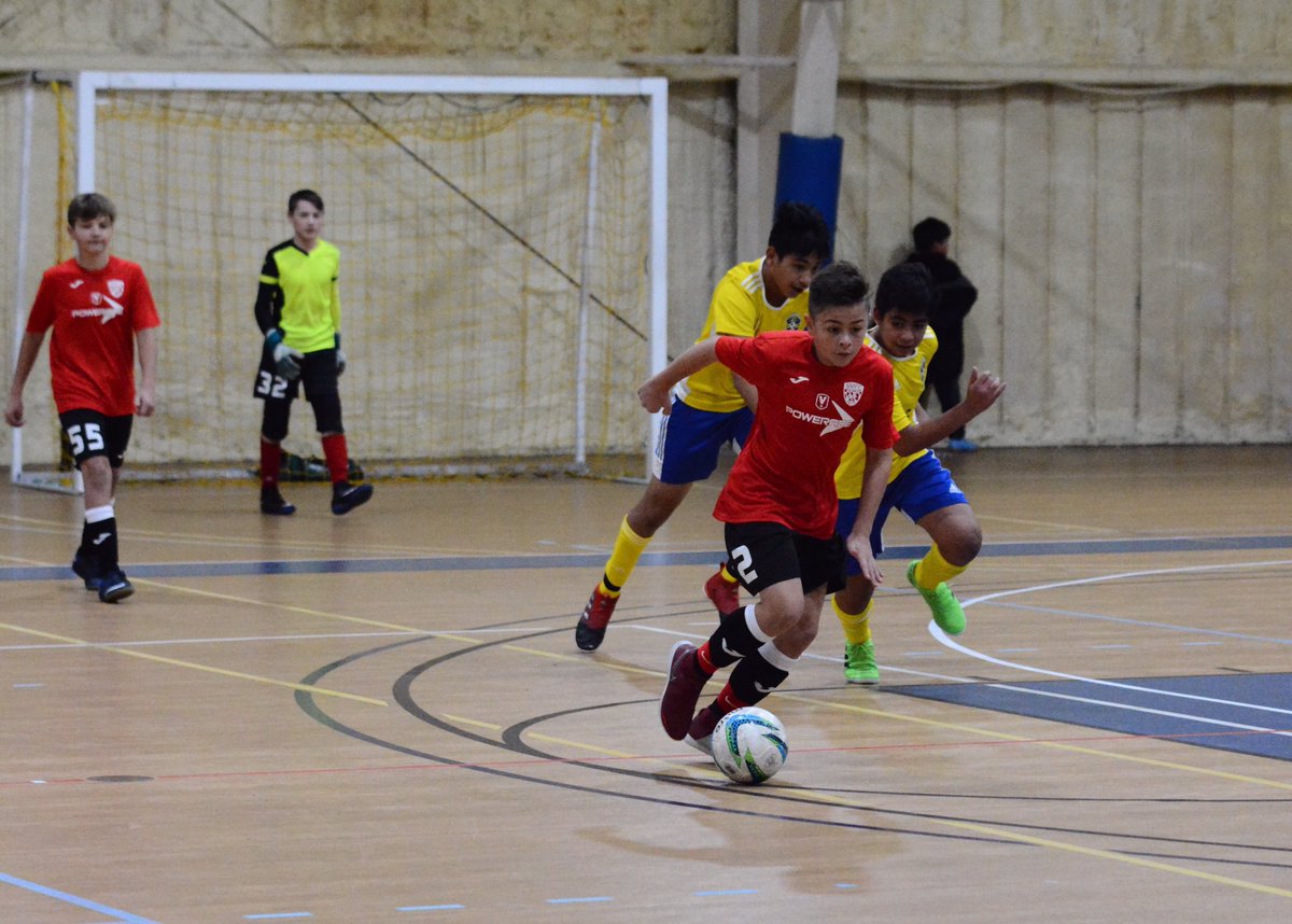 SportingMD's tweet image. HUGE thank you to all teams that competed in the 2019 MLK Futsal Festival! Great to see some of the top DMV Futsal teams putting on a show. 💥⚽️

Here are a few action shots from Monday. 

#futsal #mlkfutsalfestival #dmvfutsal #dmvsoccer