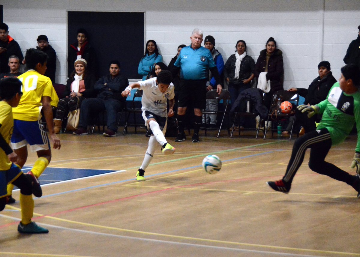 SportingMD's tweet image. HUGE thank you to all teams that competed in the 2019 MLK Futsal Festival! Great to see some of the top DMV Futsal teams putting on a show. 💥⚽️

Here are a few action shots from Monday. 

#futsal #mlkfutsalfestival #dmvfutsal #dmvsoccer