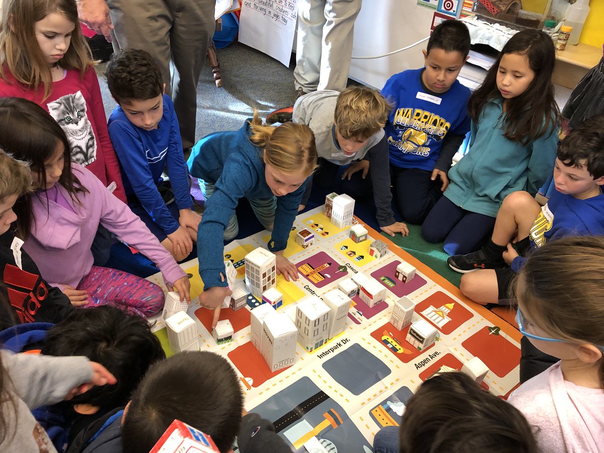 NC_Hawks's tweet photo. 3rd graders had a special day last week #JuniorAchievement "Our City" Day! This exciting @ja_us program teaches students about financial responsibility, the importance of money to a city and how entrepreneurial businesses meet the needs of our community! #WeAreLCMSD #NCHawks https://t.co/k41cNyN5Gk