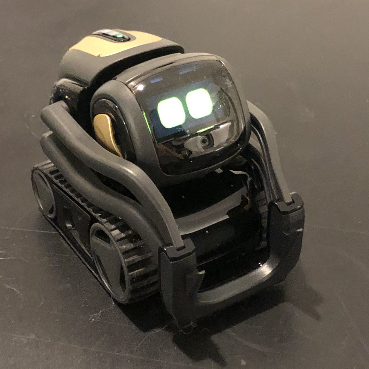 ppetcu's tweet image. Oh yes! It looks so fun and cute, and yes, it has an SDK, so I’m looking forward to teach my new pet some cool tricks :D @anki #anki #vector #robot Thank you @_Morana_ and @kimleeng for this perfect gift!